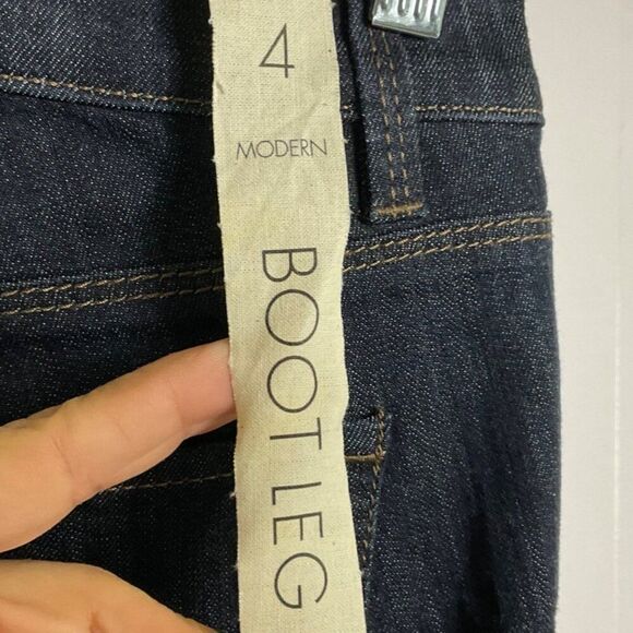 NWT Ann Taylor Modern Fit Bootleg Jeans Size 4 Dark Wash Cotton & Rayon - Picture 6 of 11